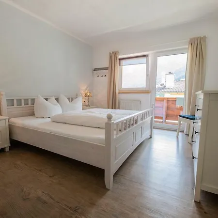 Apartment Am Platzl Neustift im Stubaital